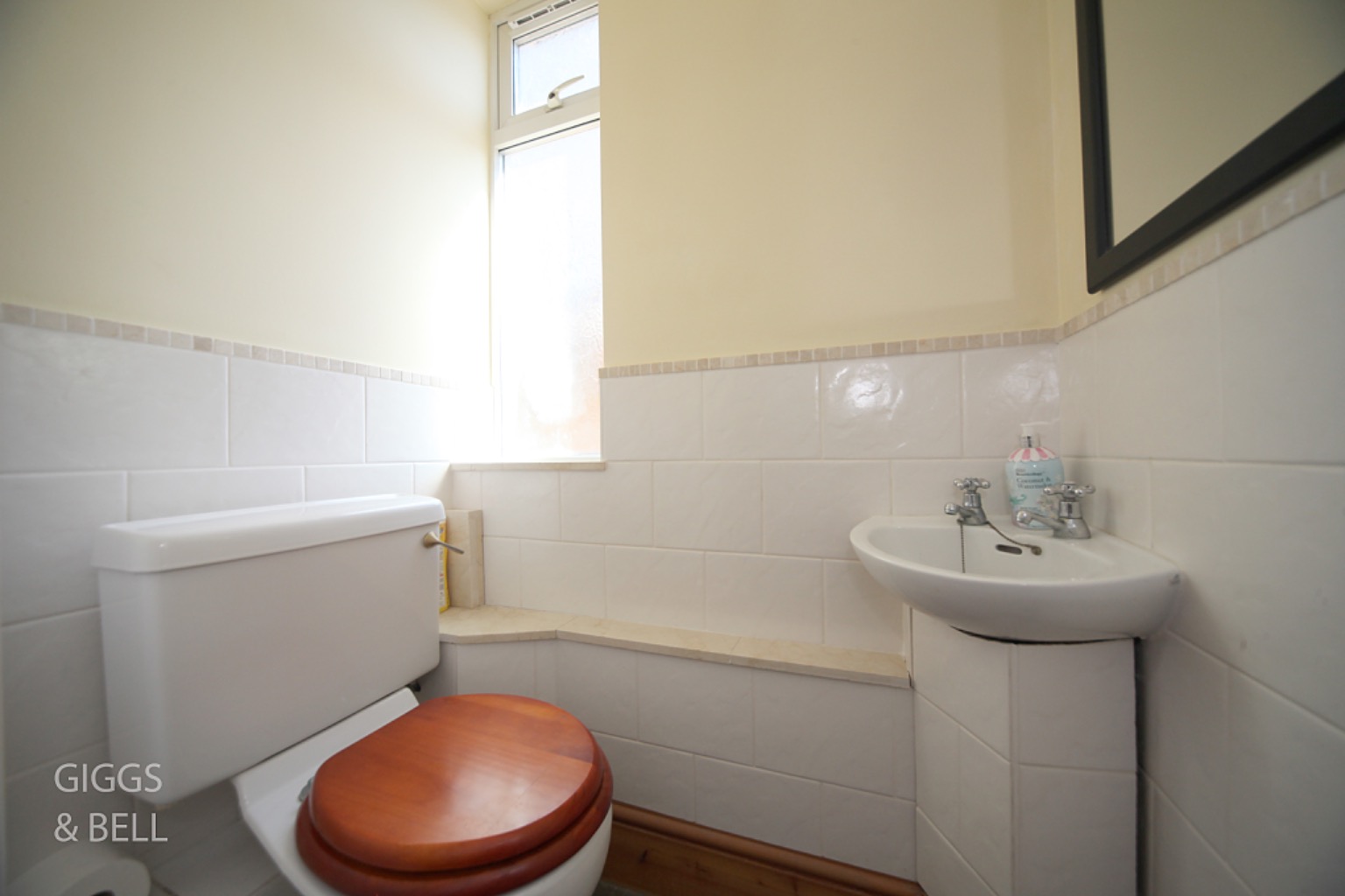 4 bed semi-detached house for sale in Ashcroft Road, Luton  - Property Image 5