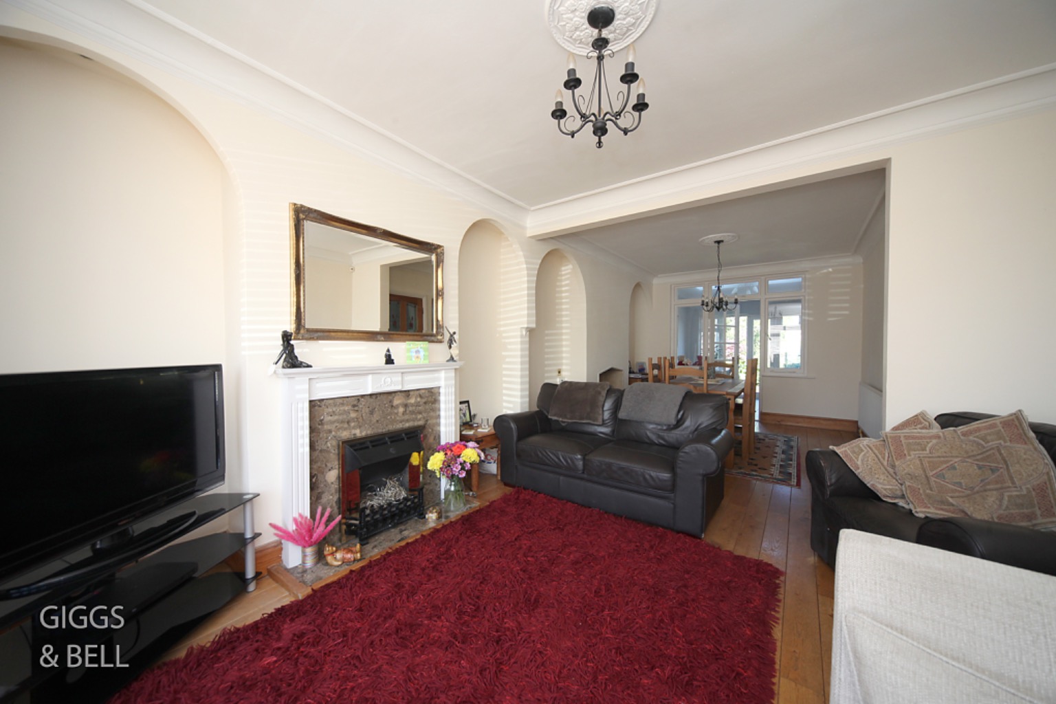 4 bed semi-detached house for sale in Ashcroft Road, Luton  - Property Image 3