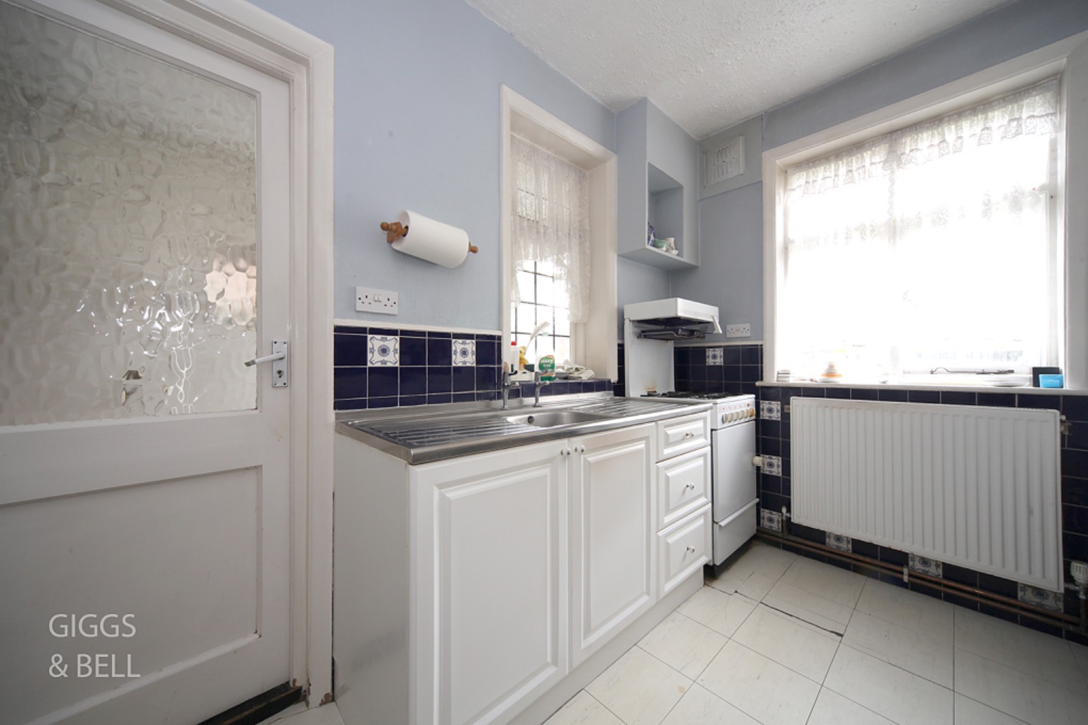 4 bed detached house for sale in Montrose Avenue, Luton  - Property Image 8