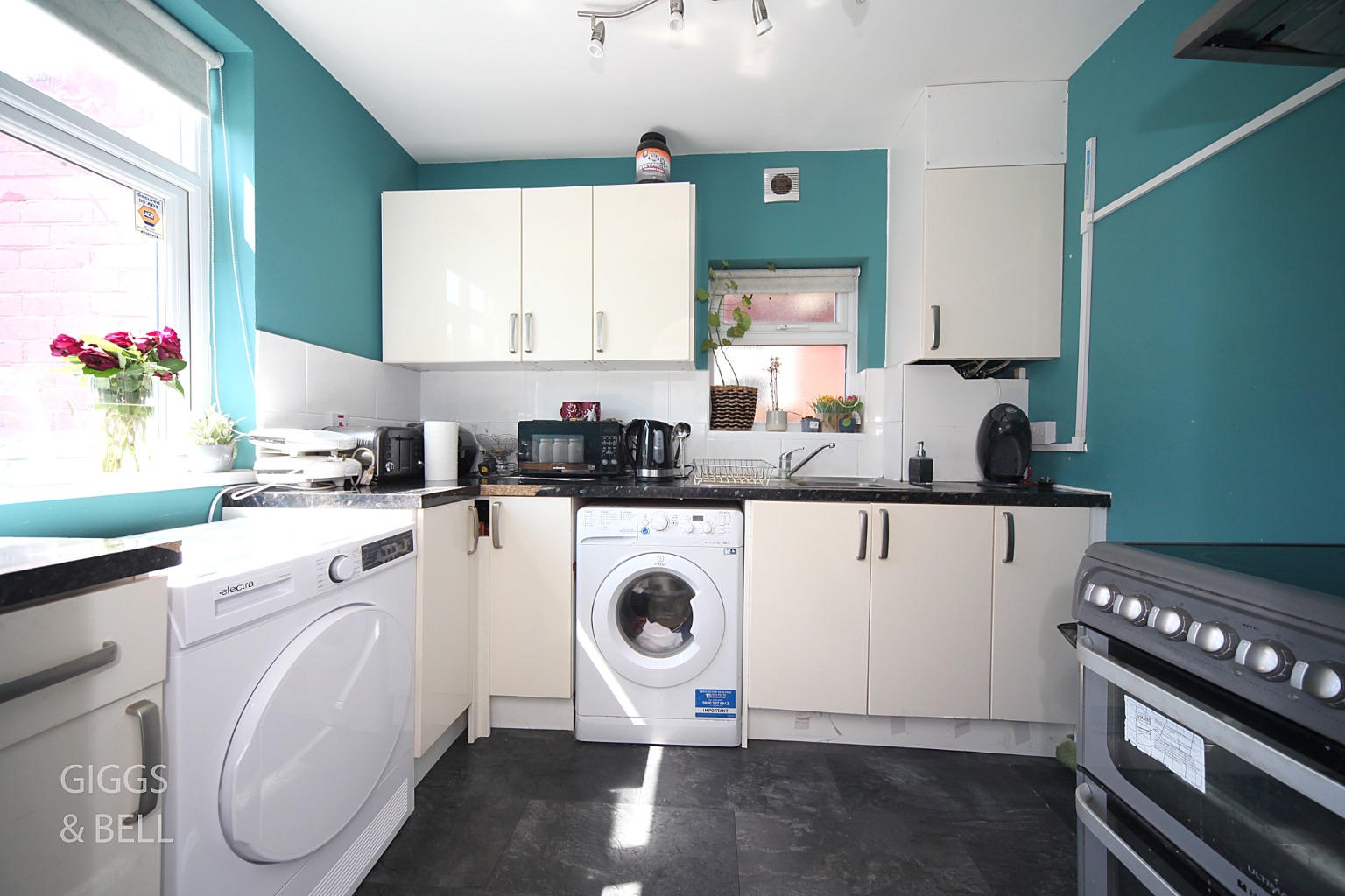 3 bed semi-detached house for sale in Alton Road, Luton 7