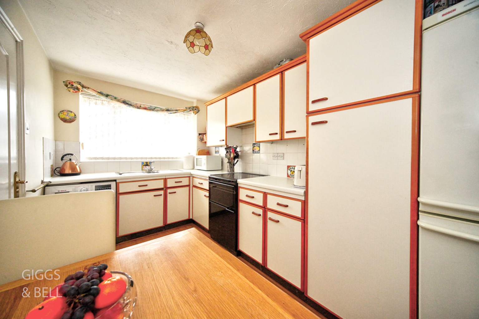 3 bed terraced house for sale in Whitwell Close  - Property Image 3