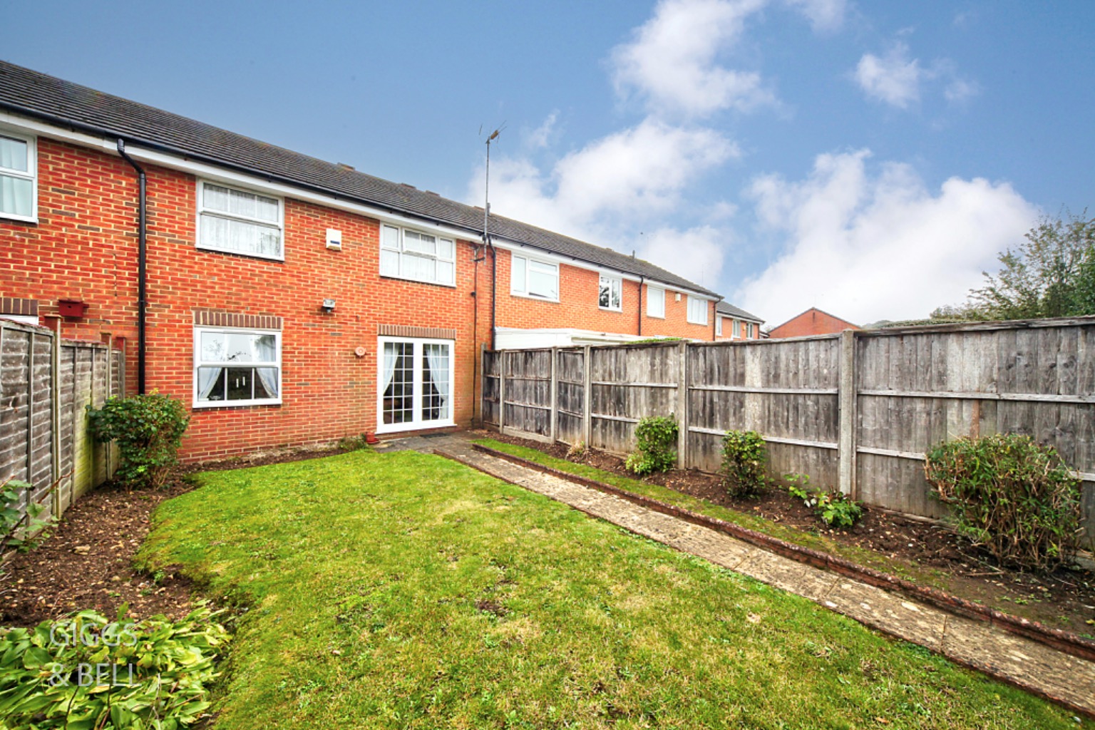 3 bed terraced house for sale in Whitwell Close 22