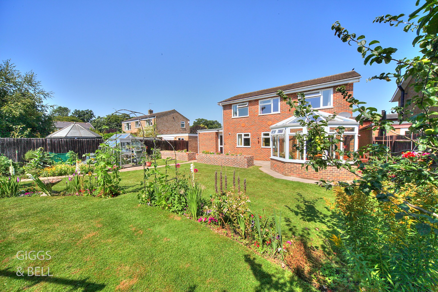 4 bed detached house for sale in Whitney Drive, Stevenage  - Property Image 10