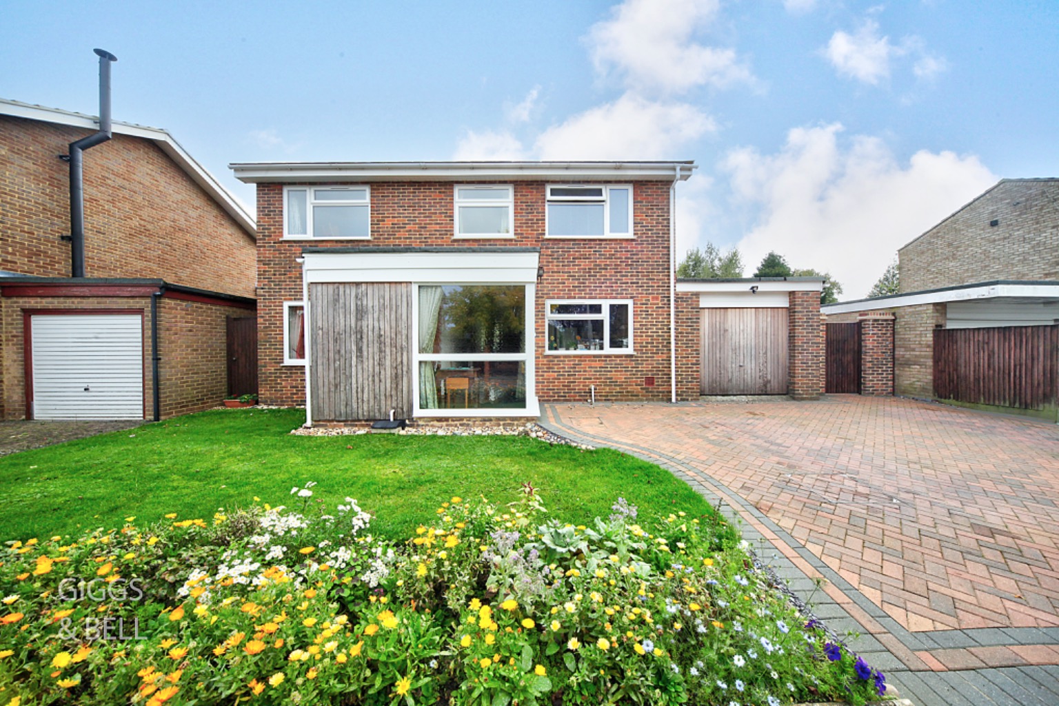 4 bed detached house for sale in Whitney Drive, Stevenage, SG1 