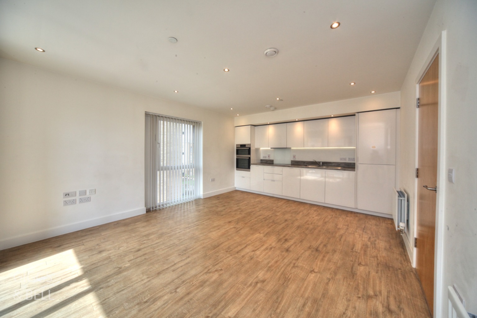 2 bed flat for sale, Luton  - Property Image 4