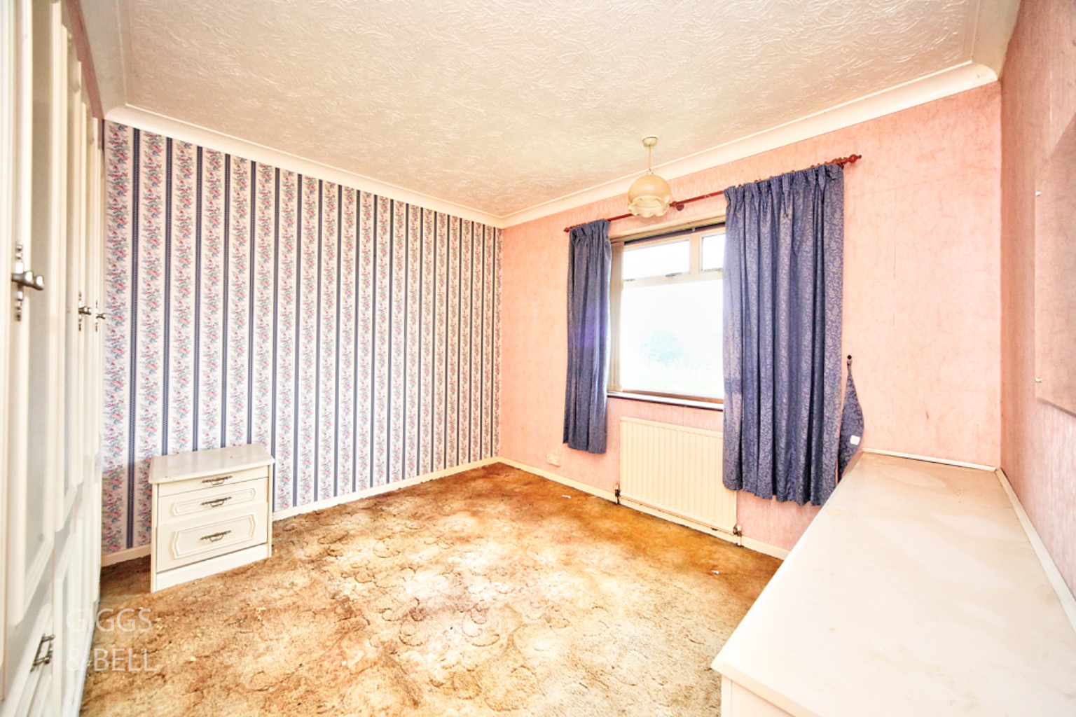 3 bed semi-detached house for sale in The Cross Way, Luton  - Property Image 13