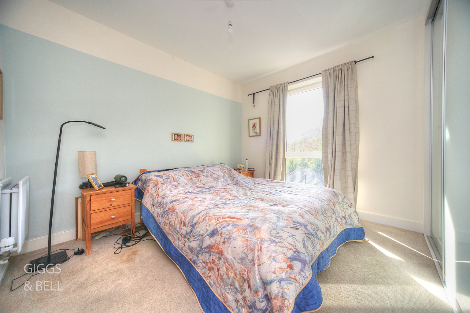 2 bed flat for sale, Luton 6