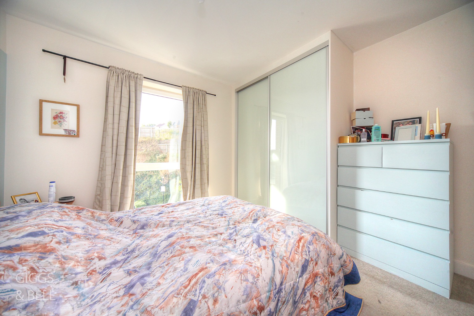 2 bed flat for sale, Luton  - Property Image 8