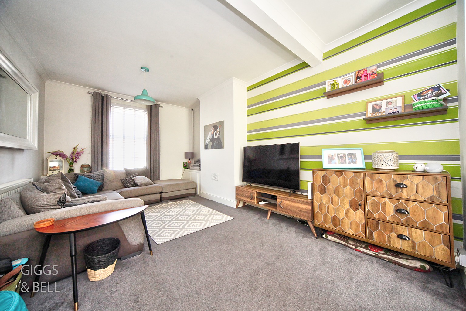 3 bed terraced house for sale in Harcourt Street, Luton 3