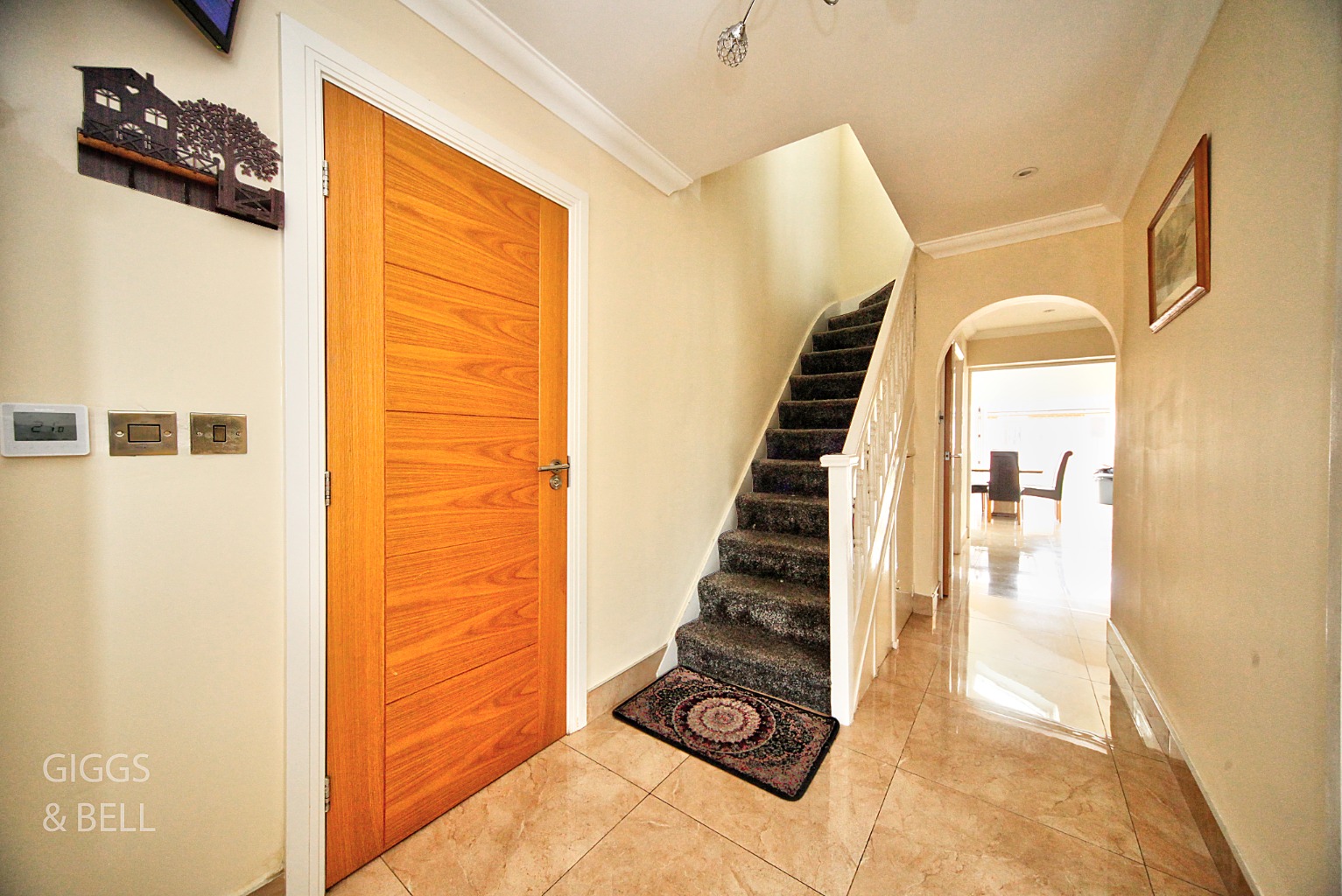 3 bed end of terrace house for sale in Hallwicks Road  - Property Image 2