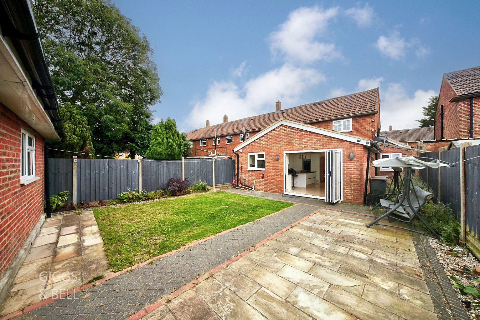 3 bed end of terrace house for sale in Hallwicks Road  - Property Image 19