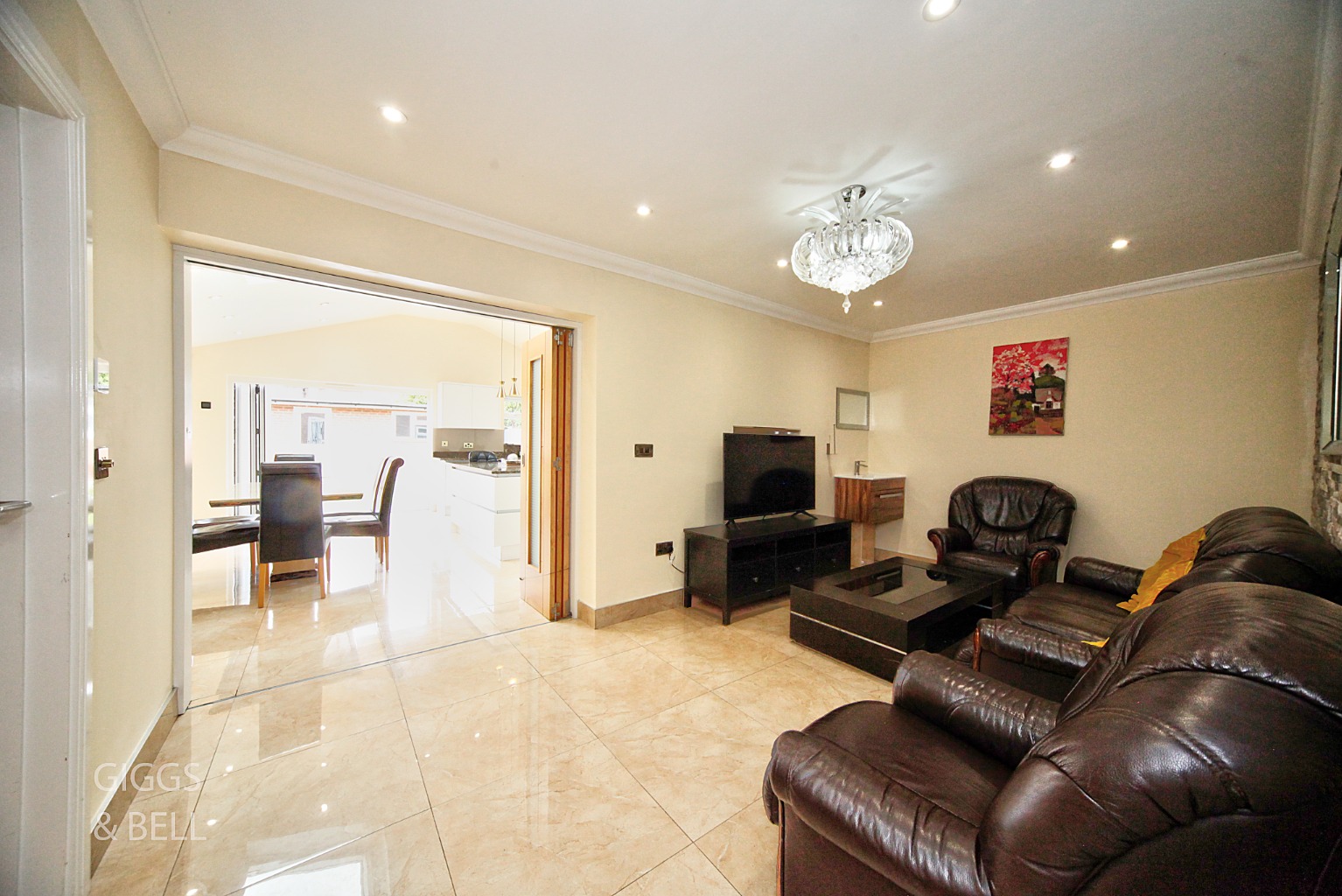 3 bed end of terrace house for sale in Hallwicks Road 4