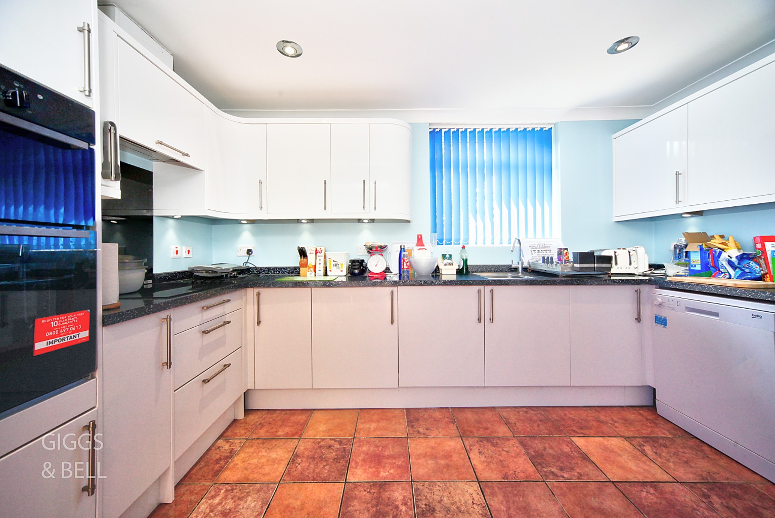 4 bed semi-detached house for sale in Wilsden Avenue, Luton  - Property Image 5