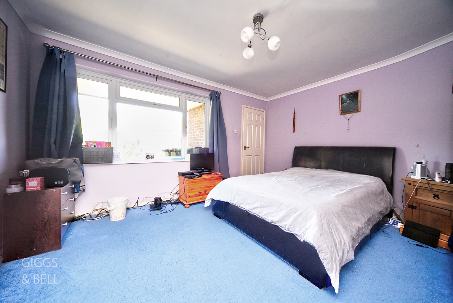 4 bed semi-detached house for sale in Wilsden Avenue, Luton  - Property Image 8