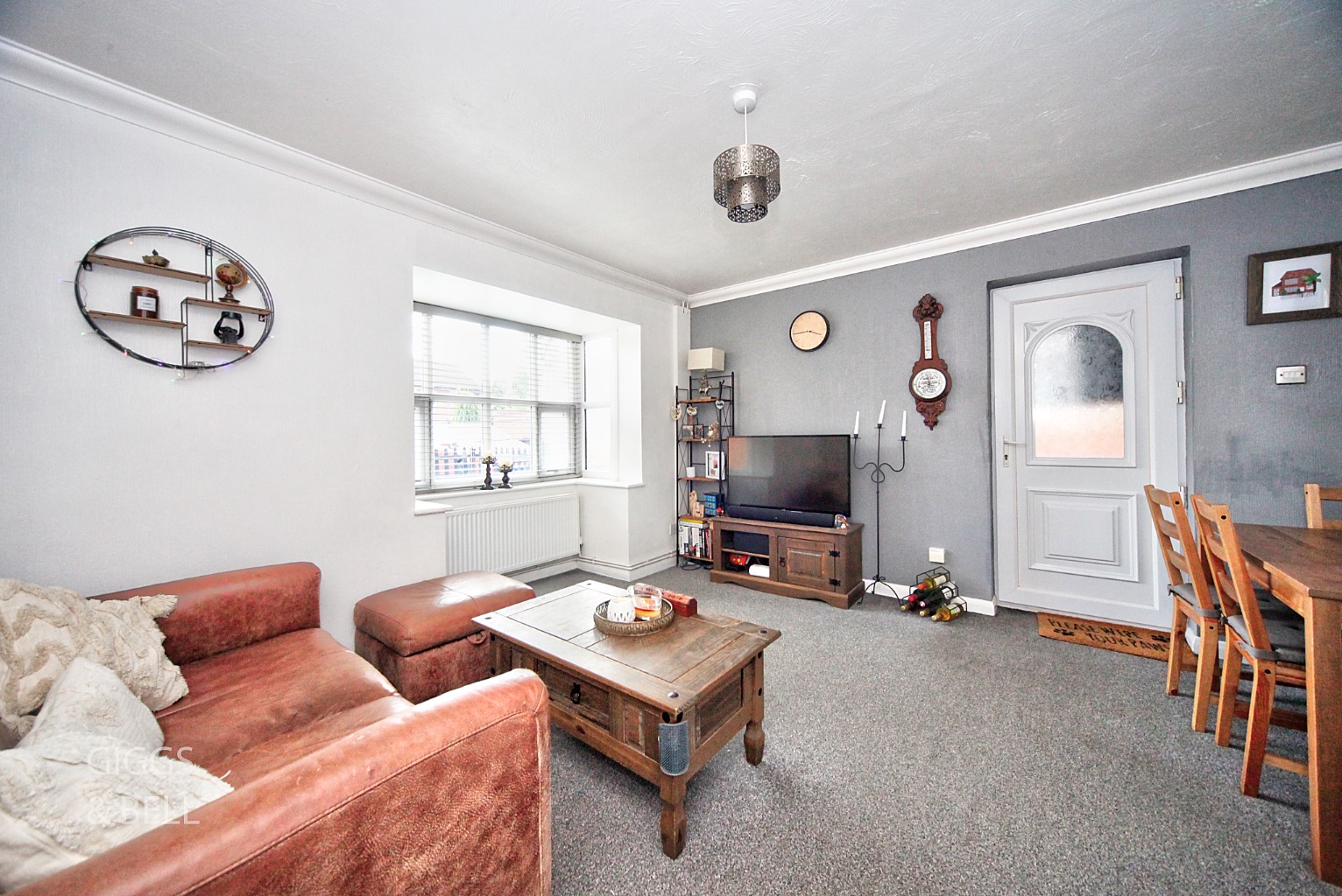 1 bed end of terrace house for sale in Spayne Close 2