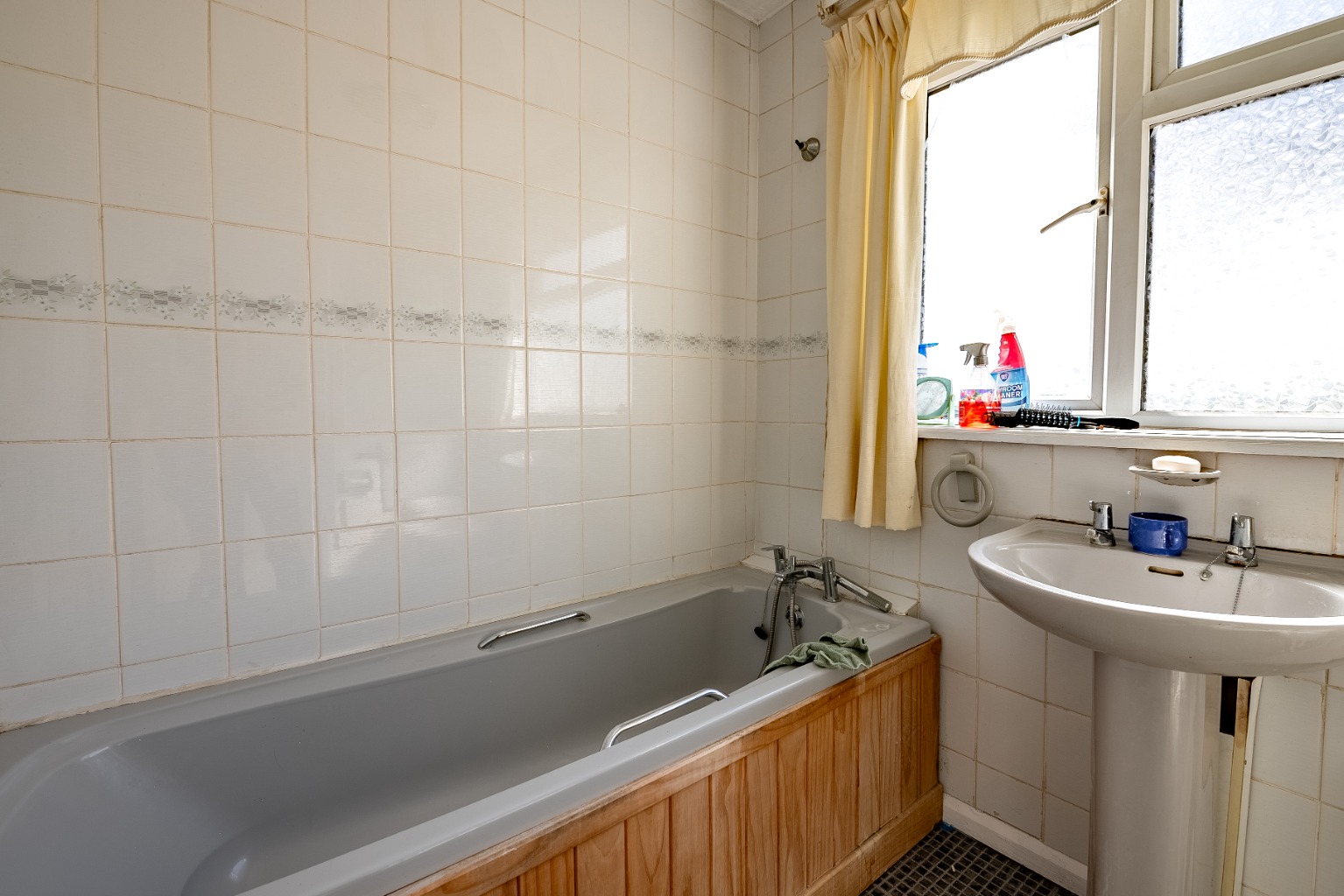 4 bed semi-detached house for sale in Pennine Avenue, Luton  - Property Image 14