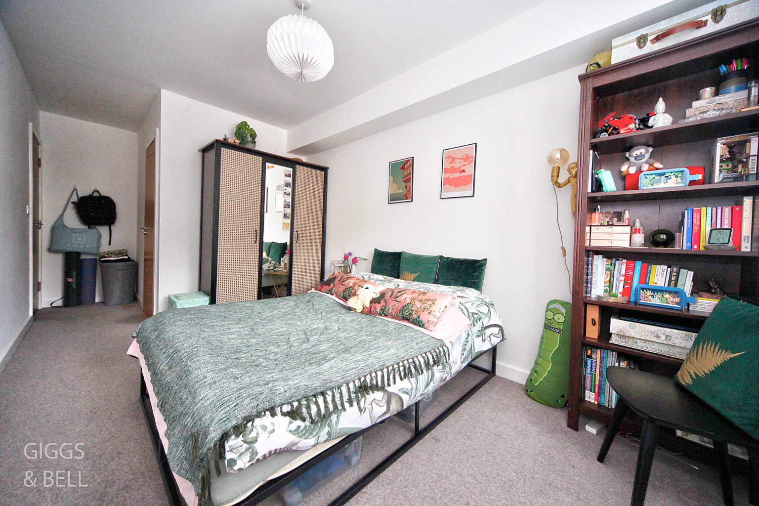 2 bed flat for sale, Luton  - Property Image 10