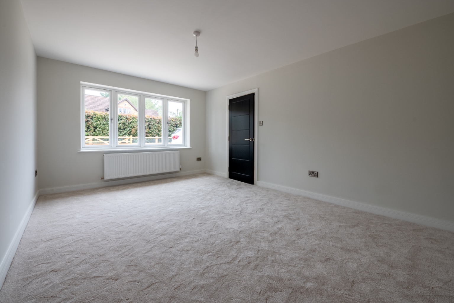 3 bed semi-detached house for sale in Water End Lane, Luton  - Property Image 3