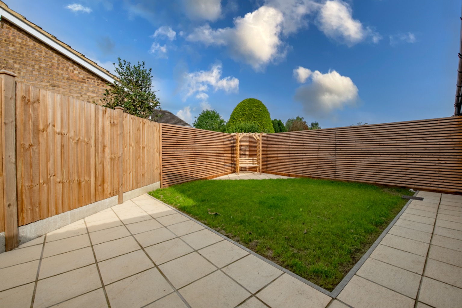 3 bed semi-detached house for sale in Water End Lane, Luton  - Property Image 17