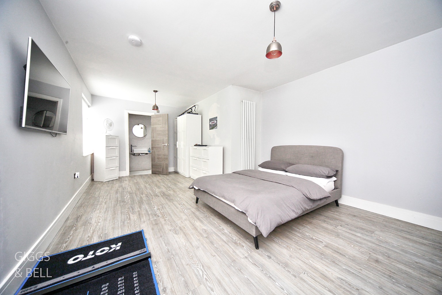 6 bed detached house for sale in Bedford Road, Bedford  - Property Image 14