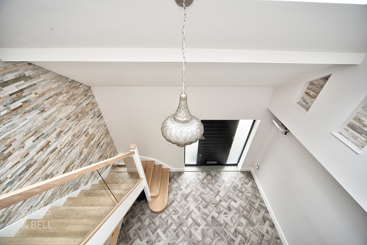 6 bed detached house for sale in Bedford Road, Bedford  - Property Image 17