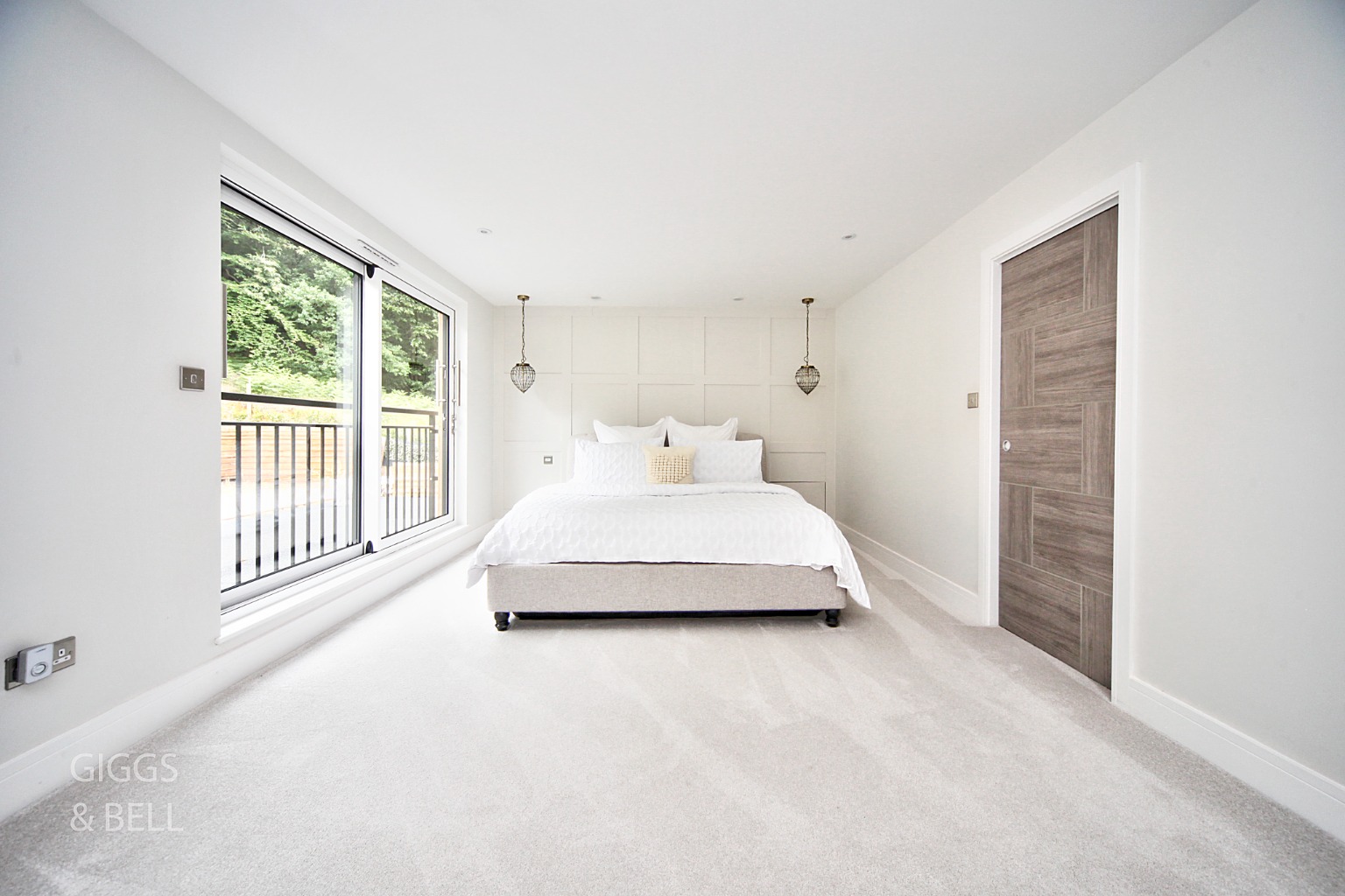 6 bed detached house for sale in Bedford Road, Bedford  - Property Image 19