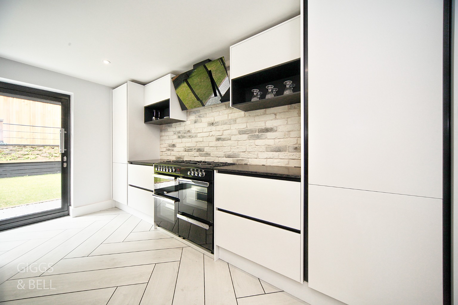 6 bed detached house for sale in Bedford Road, Bedford  - Property Image 12