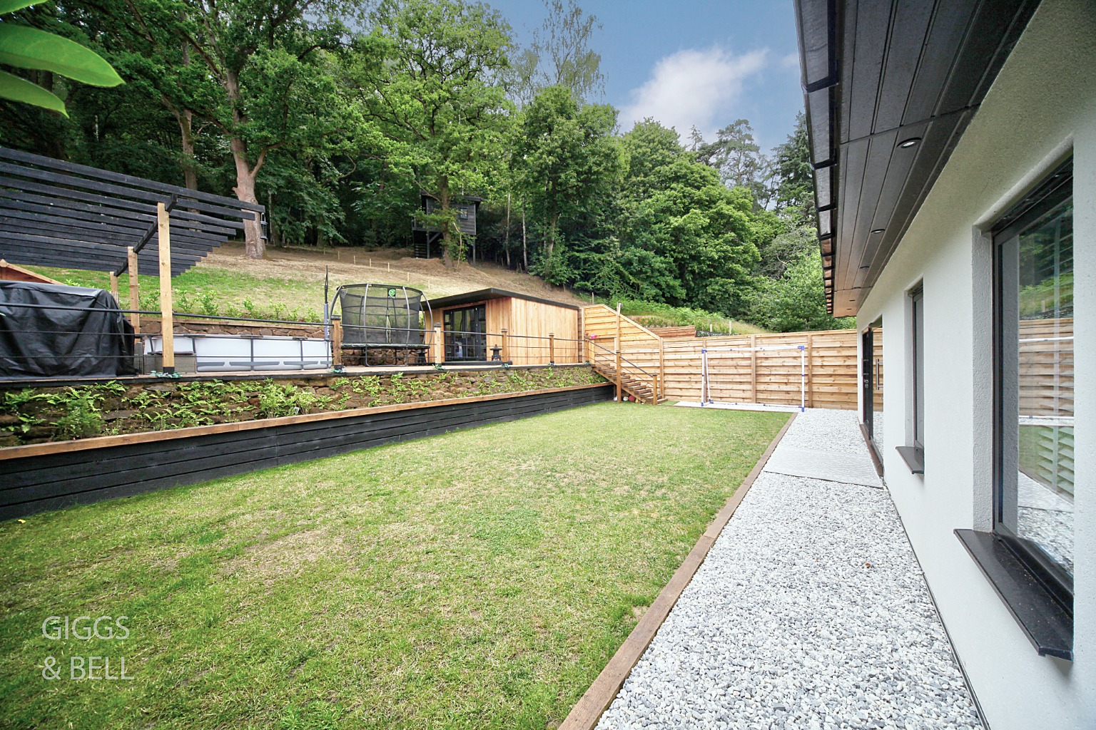 6 bed detached house for sale in Bedford Road, Bedford  - Property Image 31