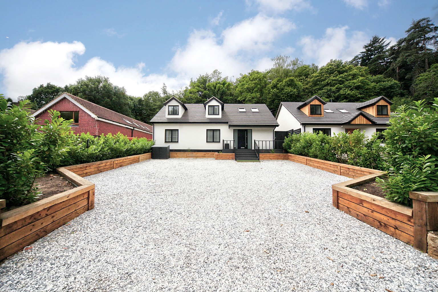 6 bed detached house for sale in Bedford Road, Bedford  - Property Image 2