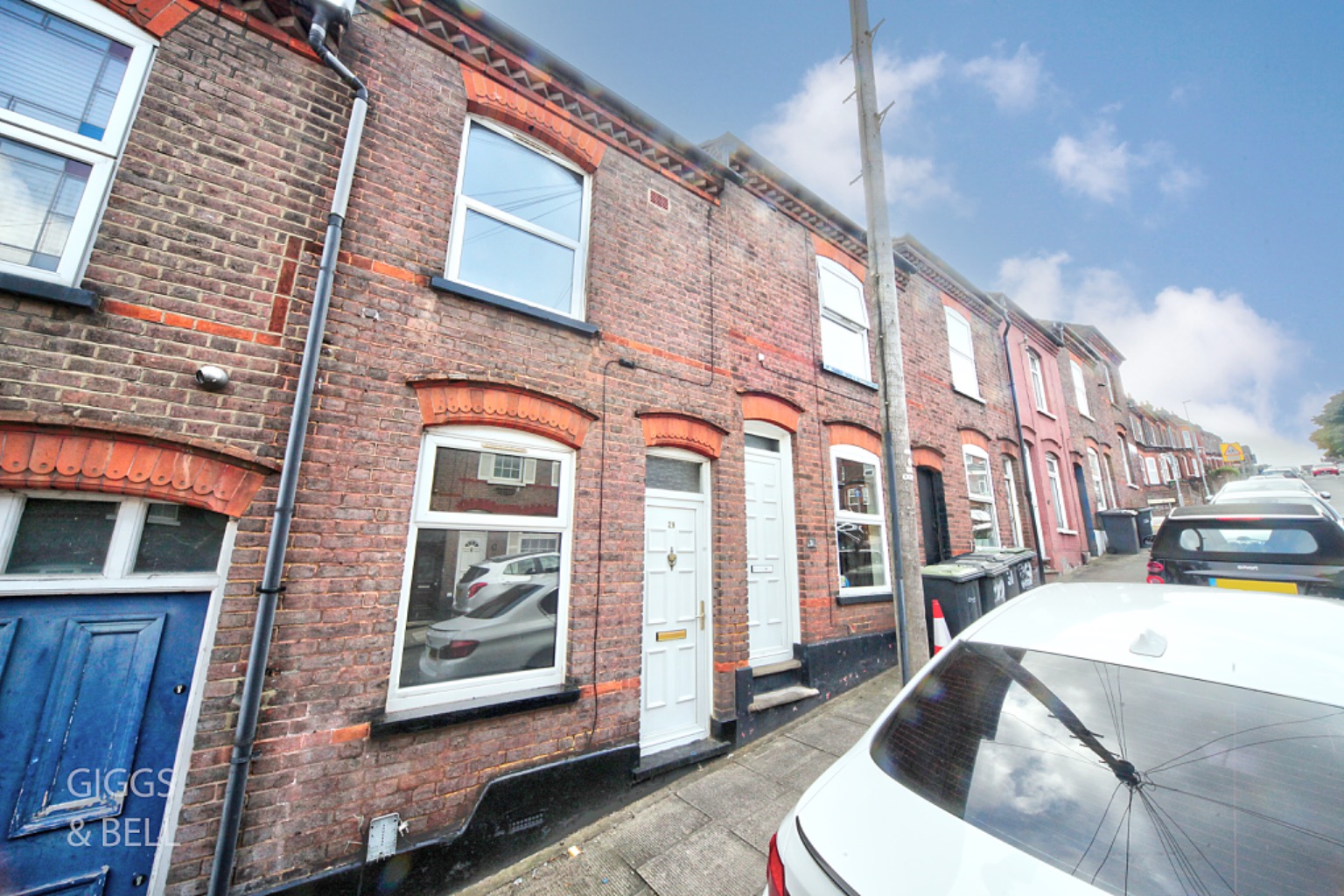 2 bed terraced house for sale in Tennyson Road, Luton, LU1 