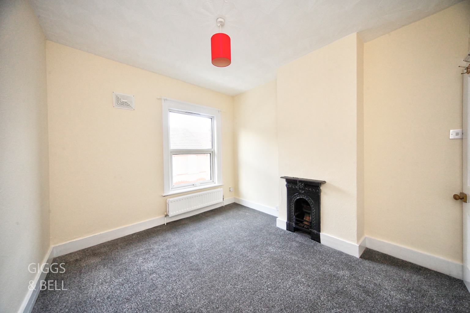 2 bed terraced house for sale in Tennyson Road, Luton 10