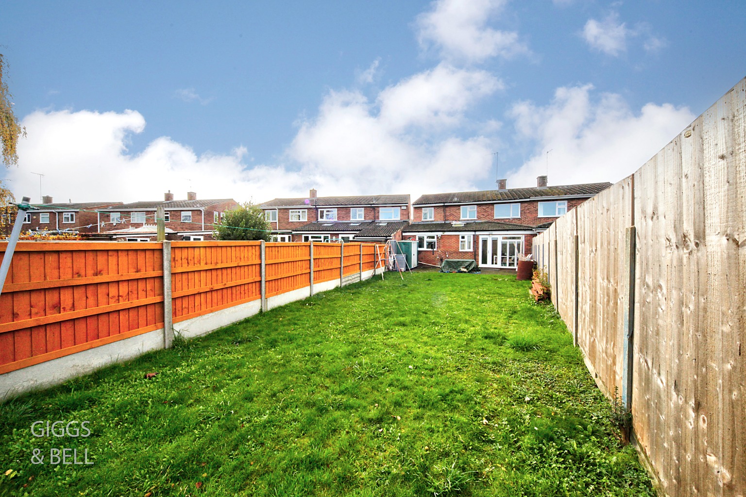 4 bed semi-detached house for sale in Holmbrook Avenue, Luton  - Property Image 21