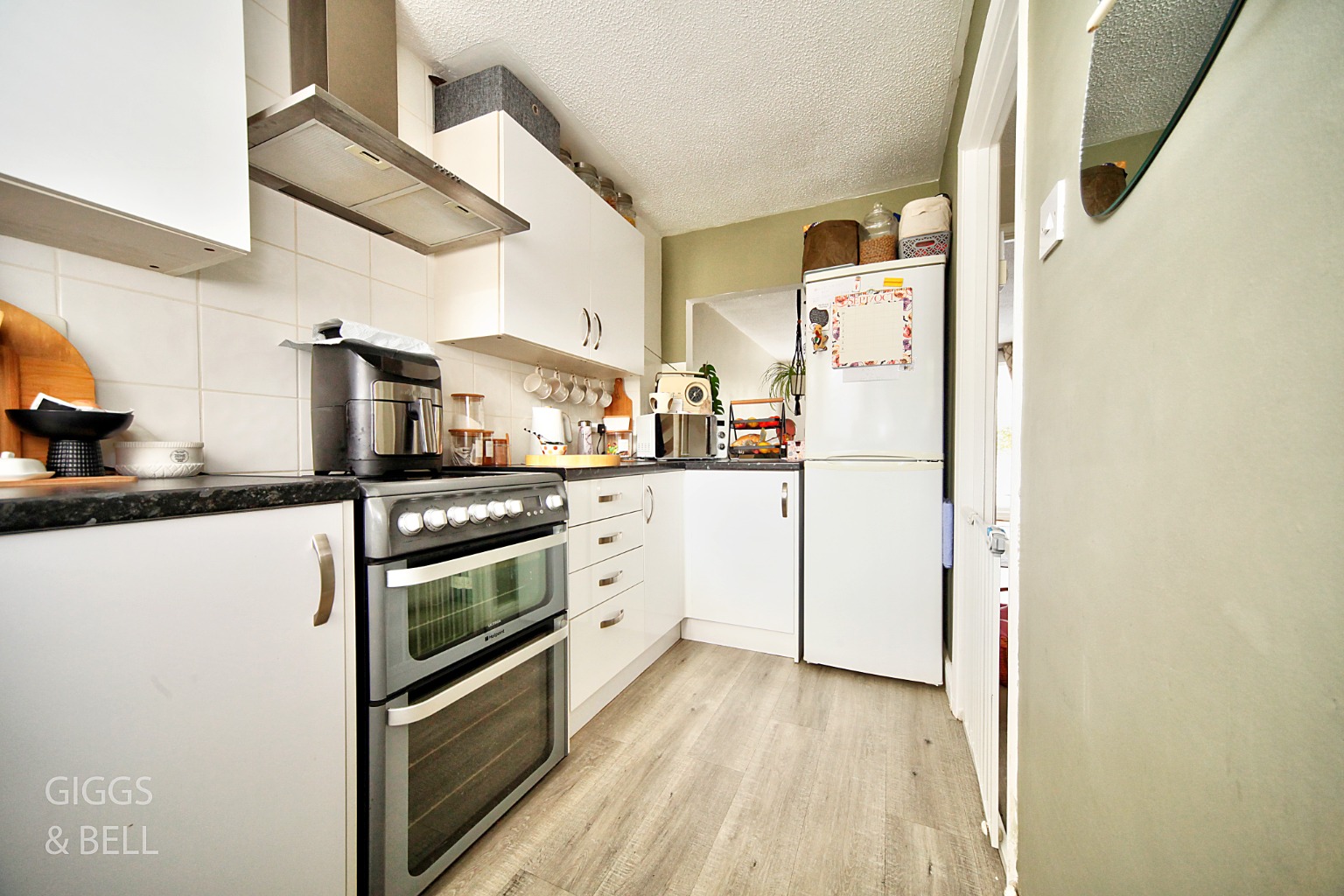 2 bed end of terrace house for sale in Oregon Way, Luton  - Property Image 6