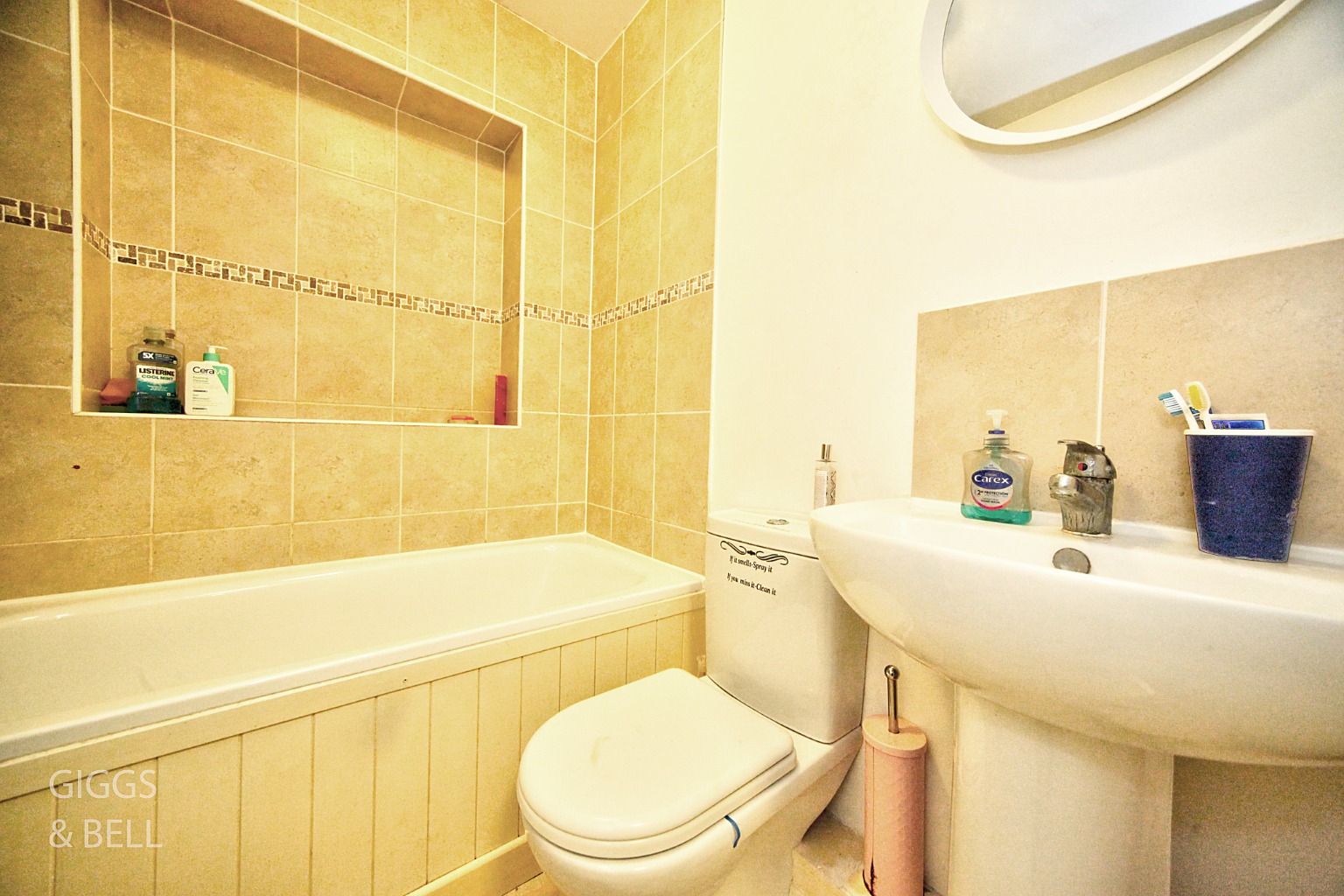 2 bed flat for sale in Treetop Close, Luton 11