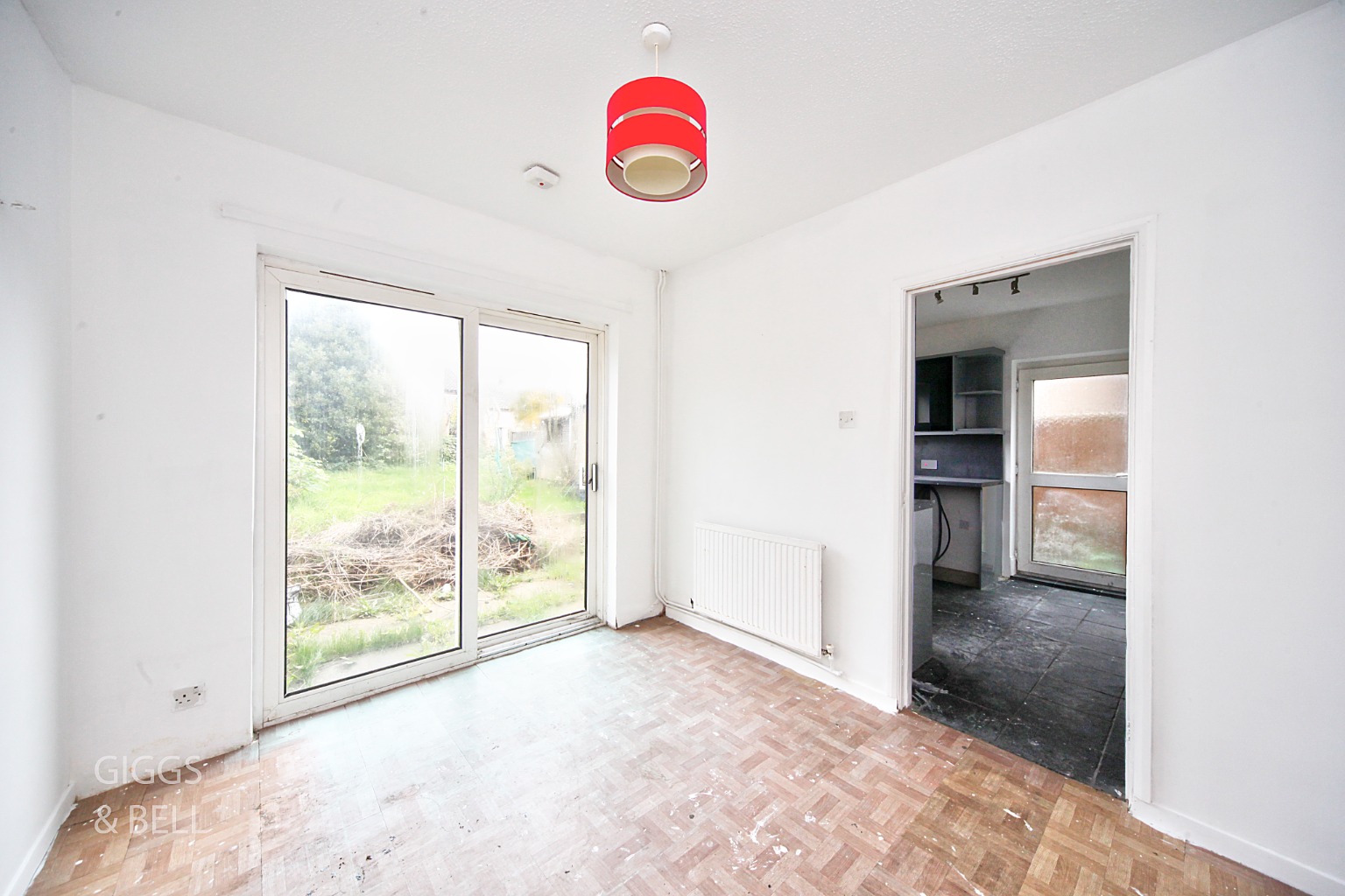 3 bed semi-detached house for sale in Baldock Close, Luton  - Property Image 5