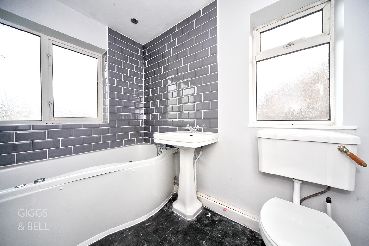 3 bed semi-detached house for sale in Baldock Close, Luton  - Property Image 18