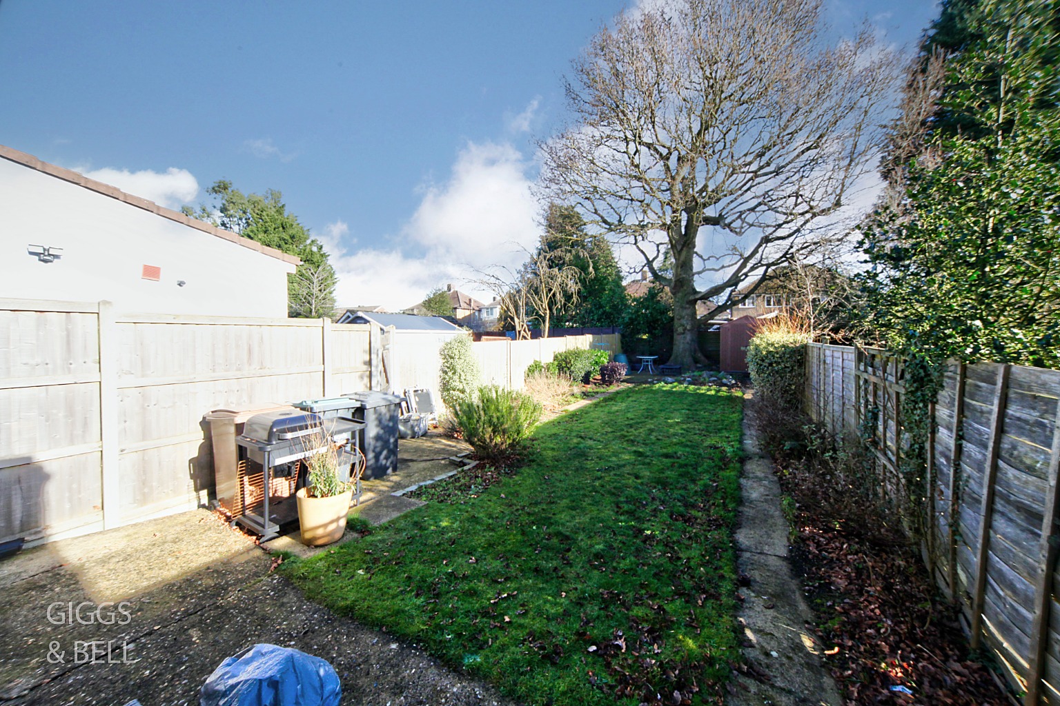 3 bed semi-detached house for sale in Felstead Way, Luton  - Property Image 20