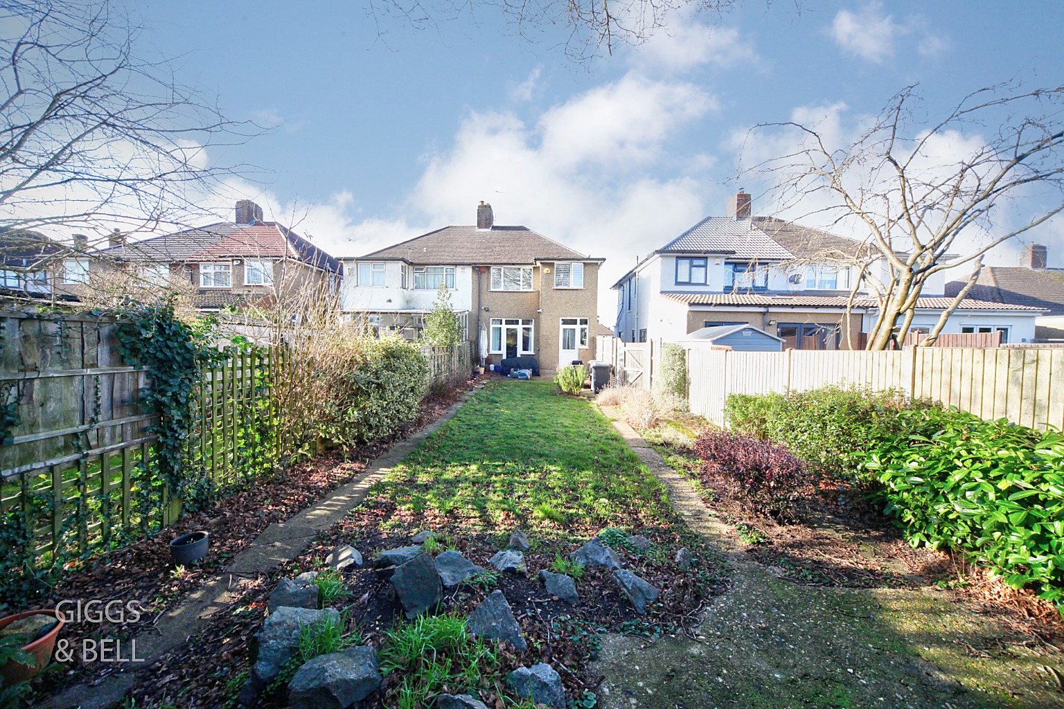 3 bed semi-detached house for sale in Felstead Way, Luton  - Property Image 22