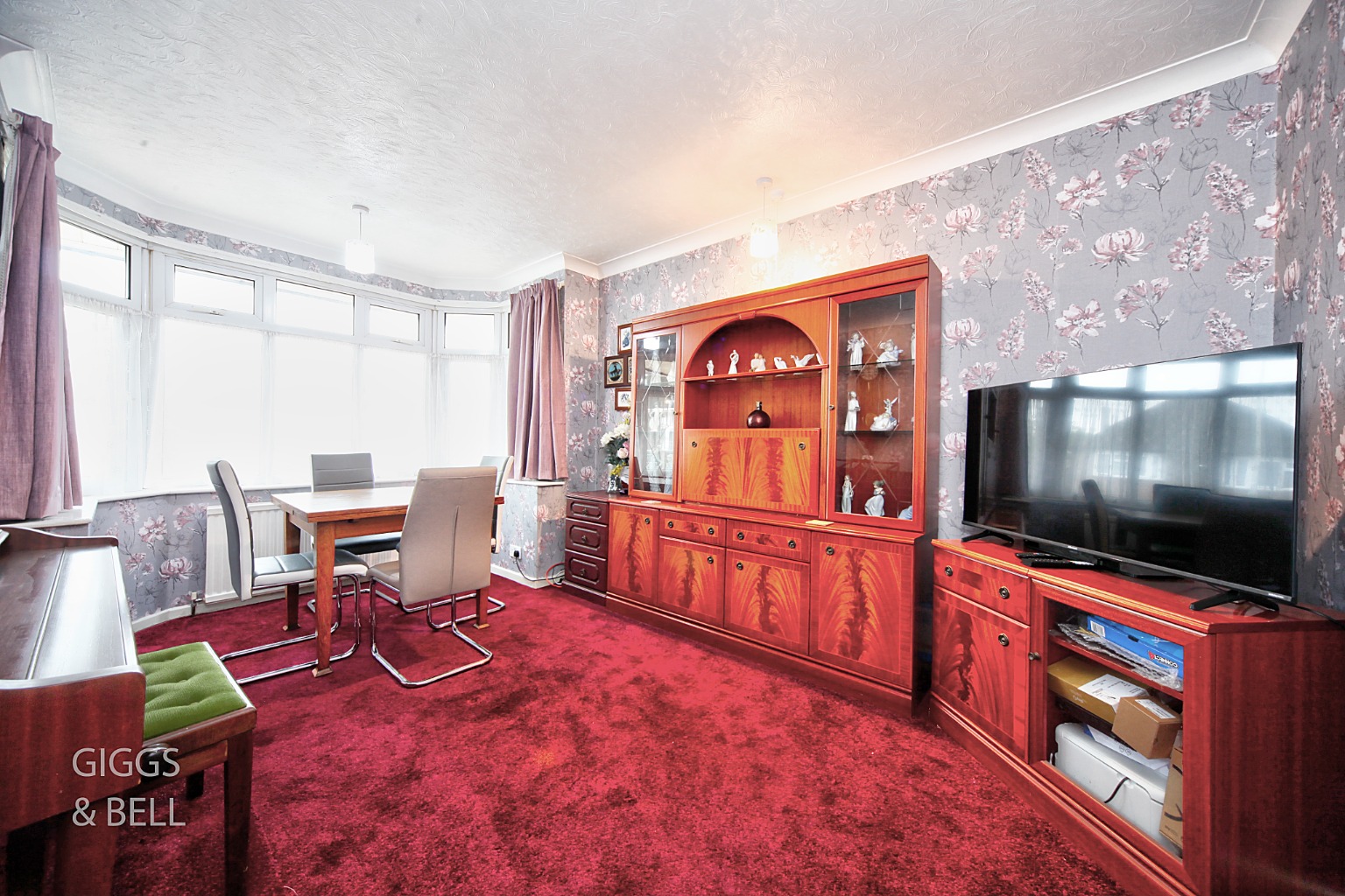 3 bed detached bungalow for sale in Challney Close, Luton  - Property Image 10