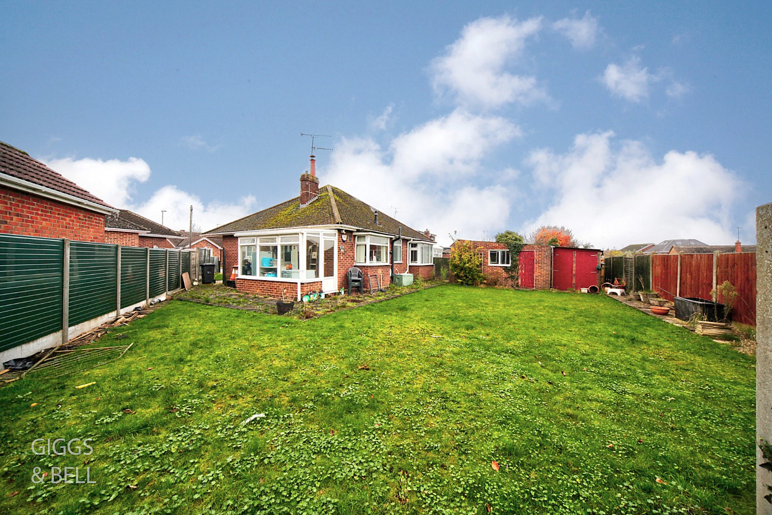 3 bed detached bungalow for sale in Challney Close, Luton 19