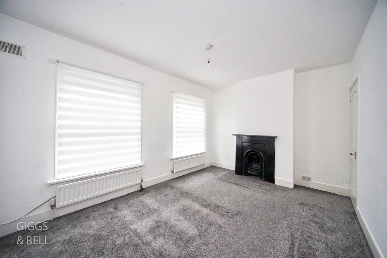 2 bed terraced house for sale in North Street, Luton 12