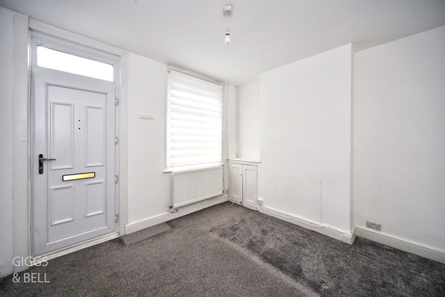 2 bed terraced house for sale in North Street, Luton 1