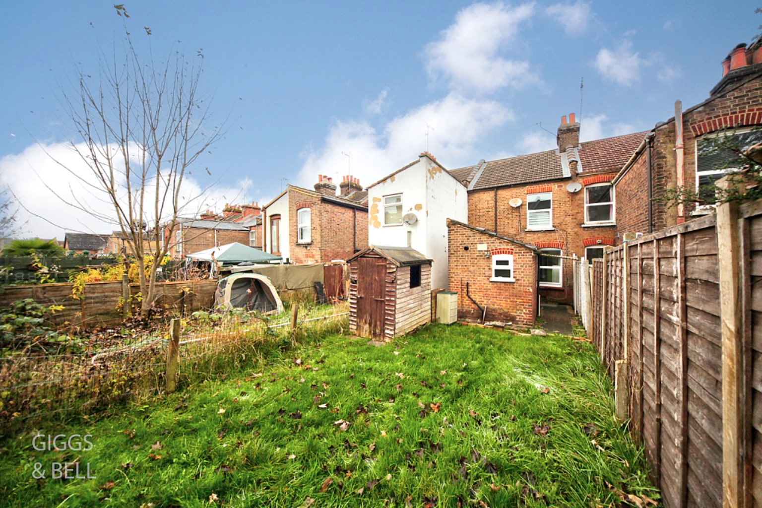 2 bed terraced house for sale in North Street, Luton 16