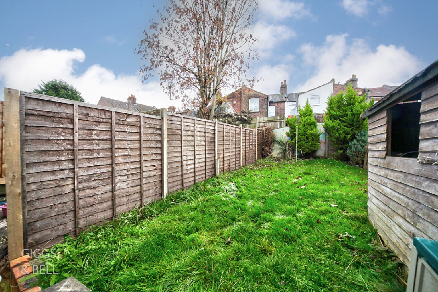 2 bed terraced house for sale in North Street, Luton 17