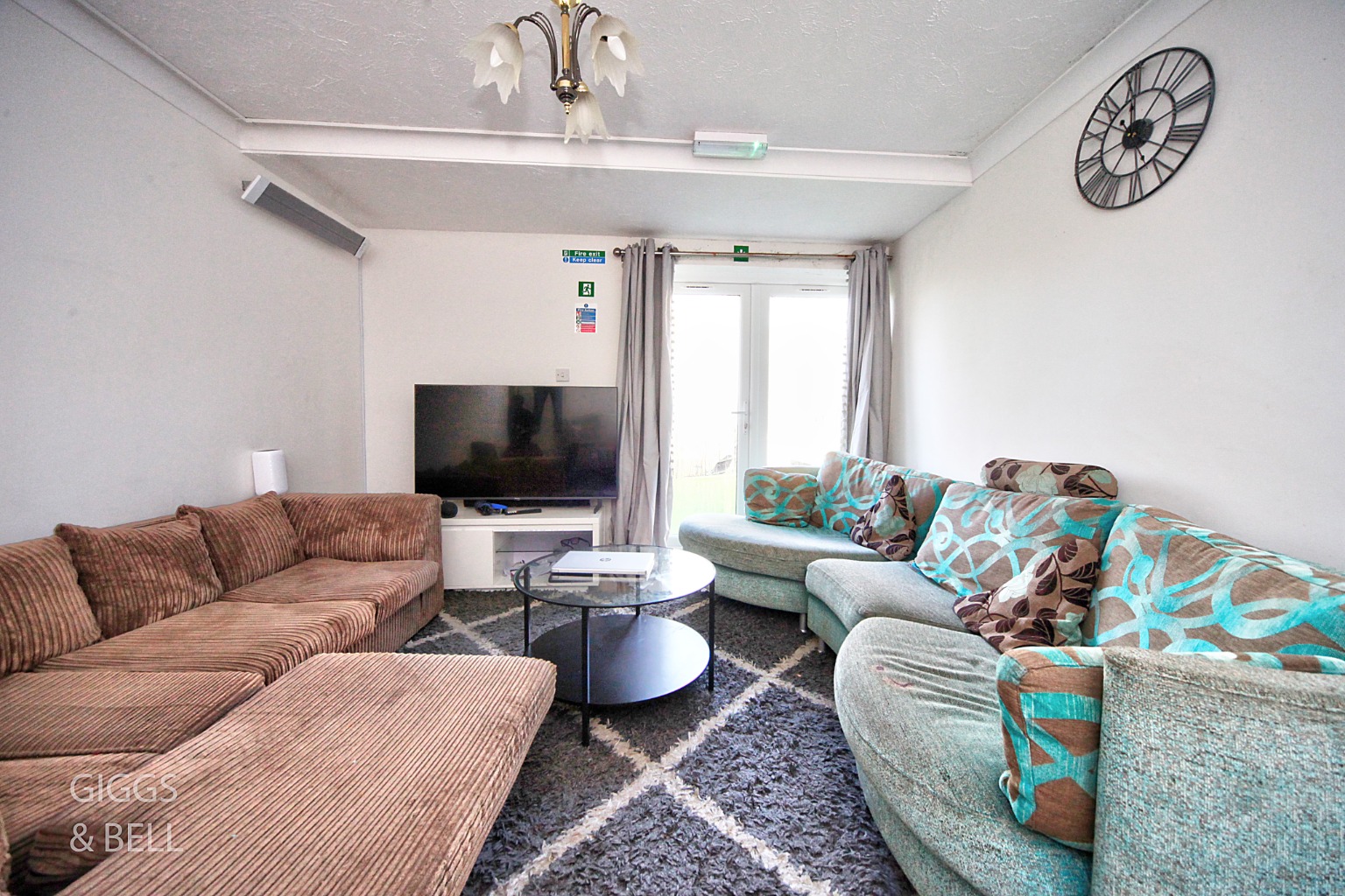 3 bed ground floor flat for sale, Luton 2