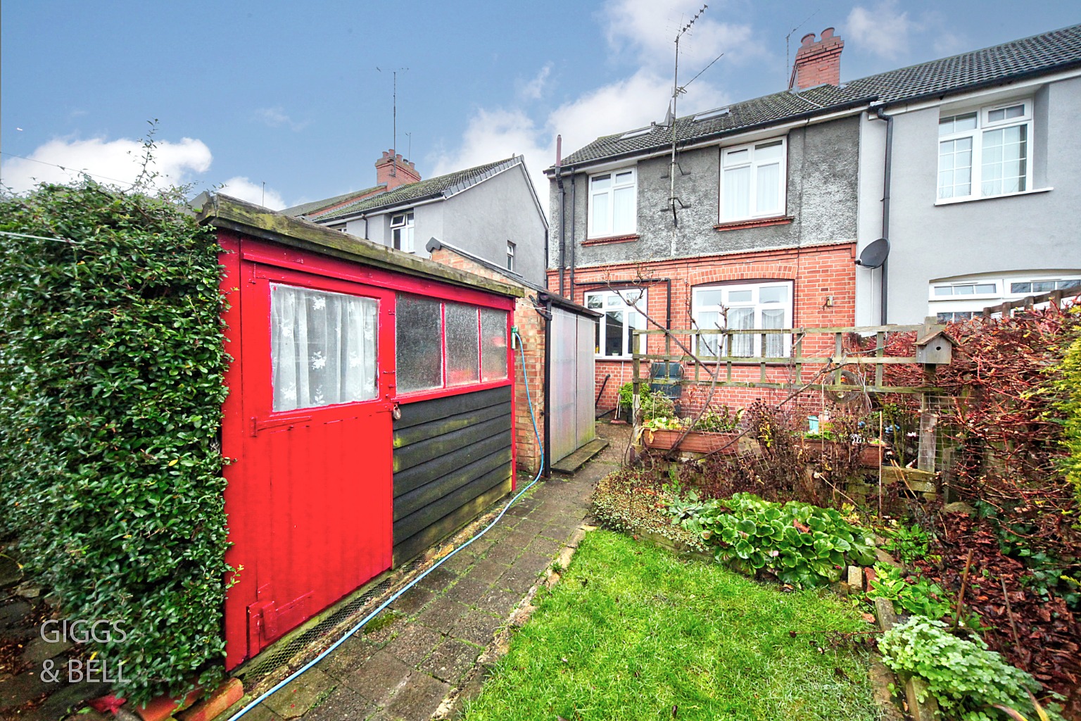 3 bed end of terrace house for sale in St Catherines Avenue, Luton 17