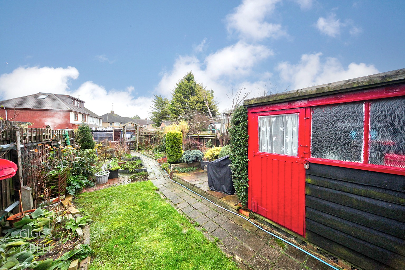 3 bed end of terrace house for sale in St Catherines Avenue, Luton  - Property Image 17