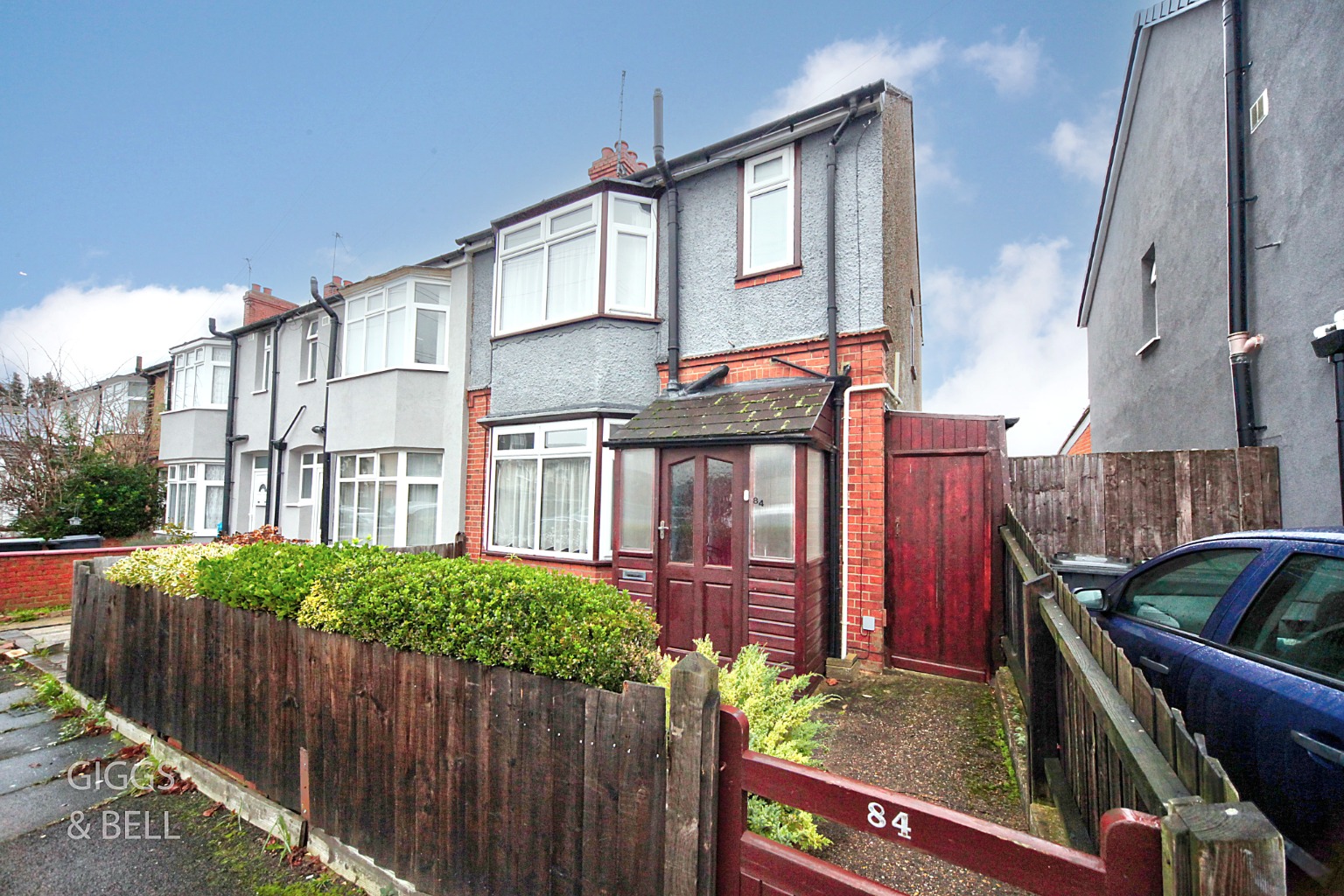 3 bed end of terrace house for sale in St Catherines Avenue, Luton, LU3 