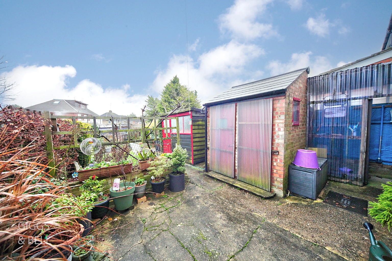 3 bed end of terrace house for sale in St Catherines Avenue, Luton 15