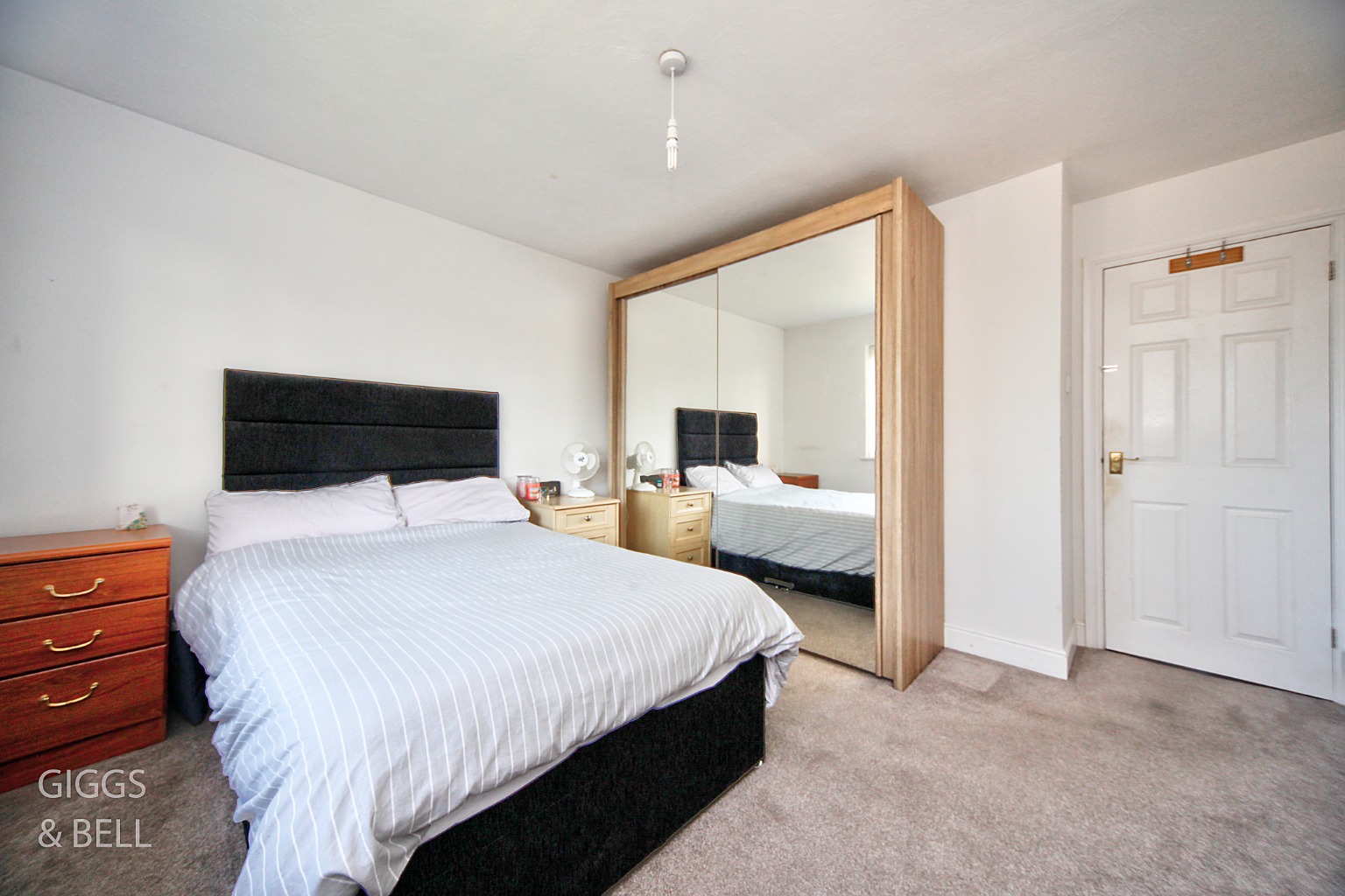 5 bed detached house for sale in Greenside Park, Luton  - Property Image 15